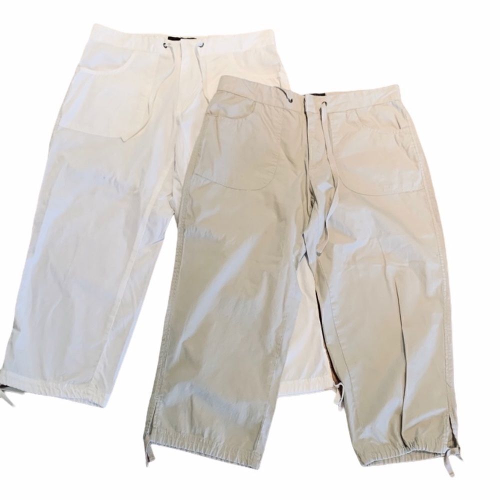 Dkr & Company bundle of capris